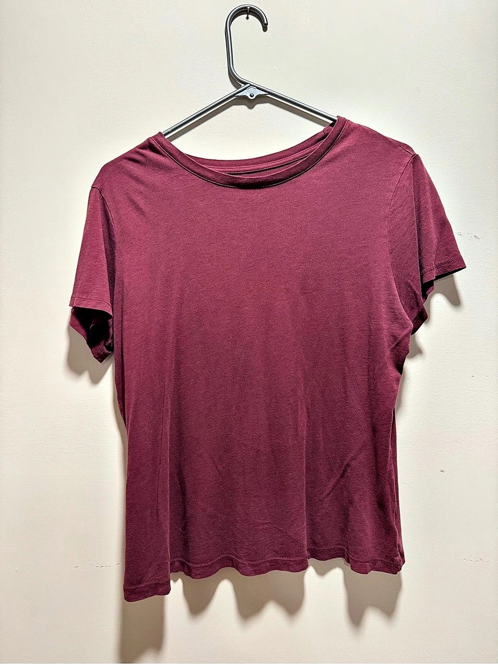 a new day Short Sleeve Tee Red Medium Like New